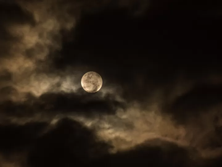 mundo luna tarot