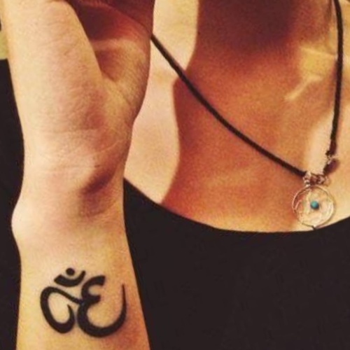 Mantra Om Shanti Significado Tatuaje Símbolo